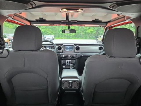 Used 2023 Jeep Wrangler Sport AWD/4WD image 33