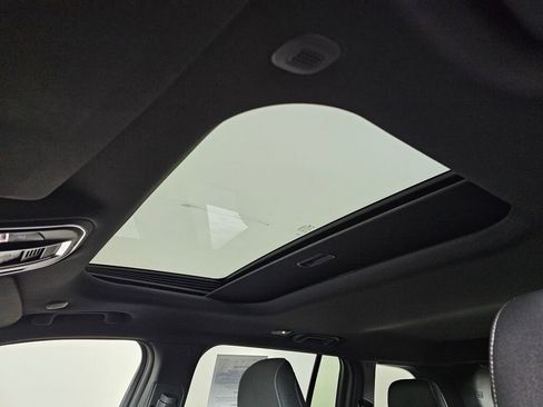 New 2025 Jeep Grand Cherokee Laredo X image 18