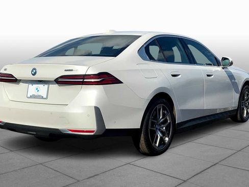 Certified 2024 BMW i5 eDrive40i w/ Premium Package image 12