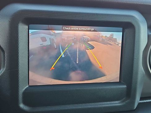 Used 2021 Jeep Wrangler Unlimited Sport image 27