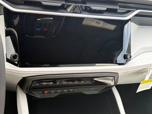 New 2026 Jeep Cherokee Overland AWD/4WD image 20