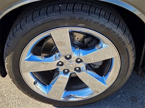 Used 2009 Dodge Challenger R/T image 13