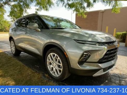 Certified 2024 Chevrolet Blazer LT w/ Convenience Package FWD image 2