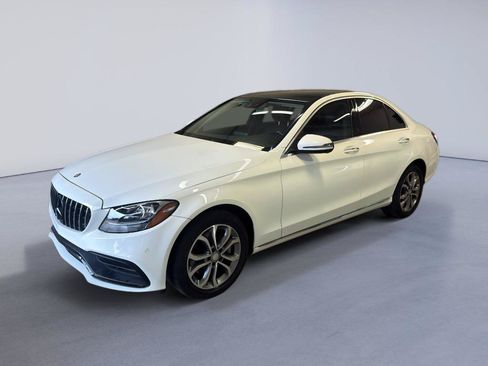 Used 2017 Mercedes-Benz C 300 4MATIC Sedan image 3