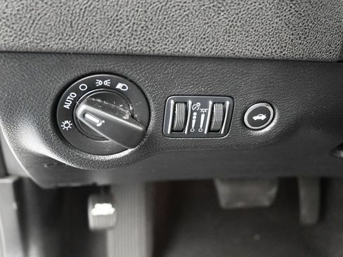 Used 2023 Dodge Charger SXT w/ Blacktop Package RWD image 15