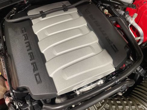 Used 2018 Chevrolet Camaro SS image 73