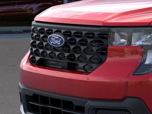 New 2026 Ford Maverick XLT w/ XLT Luxury Package FWD image 18
