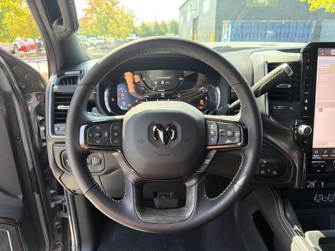 Used 2026 RAM 3500 Limited AWD/4WD image 18
