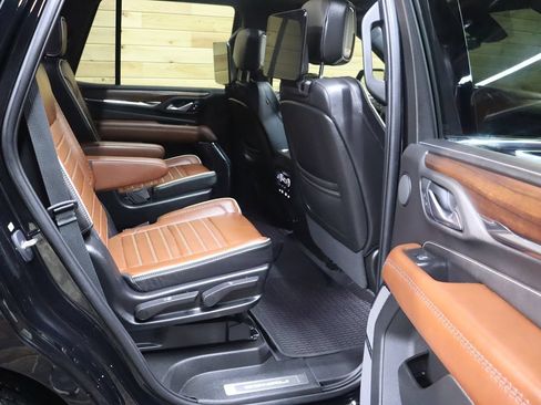 Used 2023 GMC Yukon Denali Ultimate AWD/4WD image 82