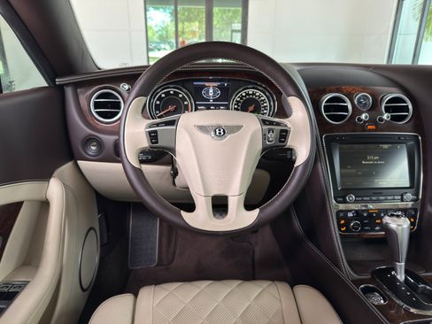 Used 2016 Bentley Continental GT image 39