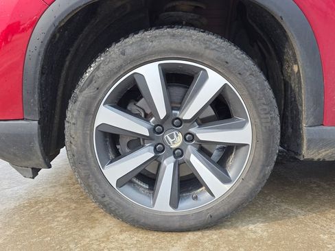Used 2025 Honda Pilot Touring image 10