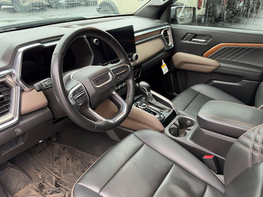 Used 2023 GMC Canyon Denali AWD/4WD image 7