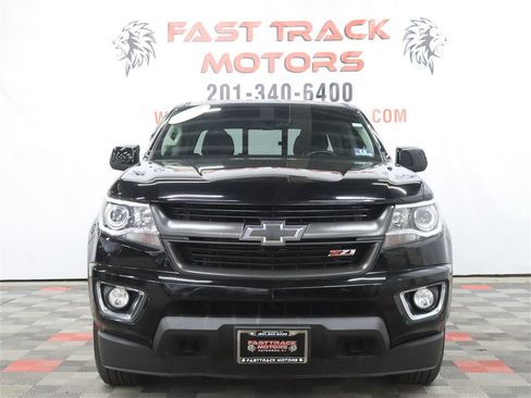 Used 2019 Chevrolet Colorado Z71 AWD/4WD image 2