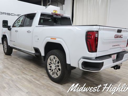 Used 2026 GMC Sierra 2500 Denali w/ Denali Reserve Package AWD/4WD image 9