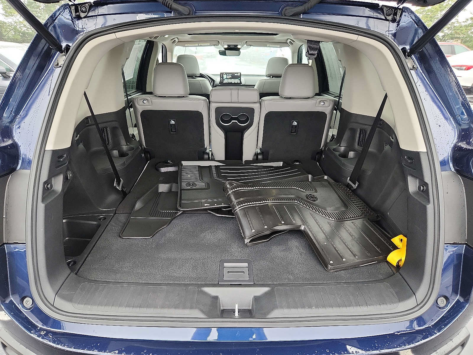 Certified 2025 Honda Pilot Touring image 28