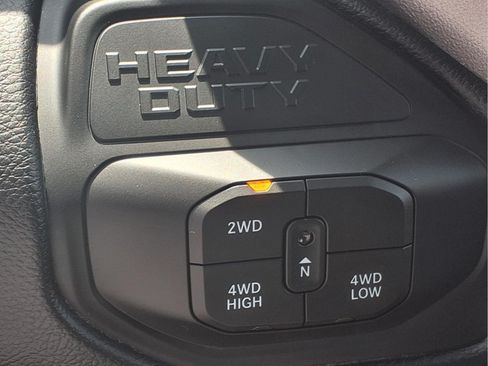 Used 2026 RAM 2500 Laramie AWD/4WD image 16