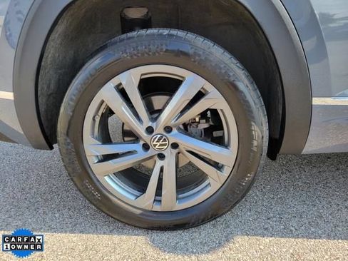 Used 2024 Volkswagen Atlas Cross Sport SEL R-Line AWD/4WD image 6