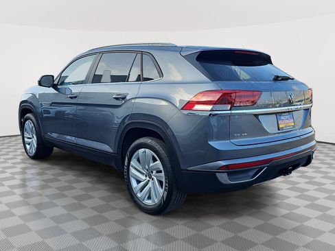 Used 2023 Volkswagen Atlas Cross Sport SE w/ Panoramic Sunroof Package FWD image 7