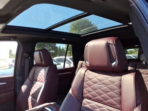 New 2026 Cadillac Escalade Luxury w/ LPO, Floor Liner Package image 13