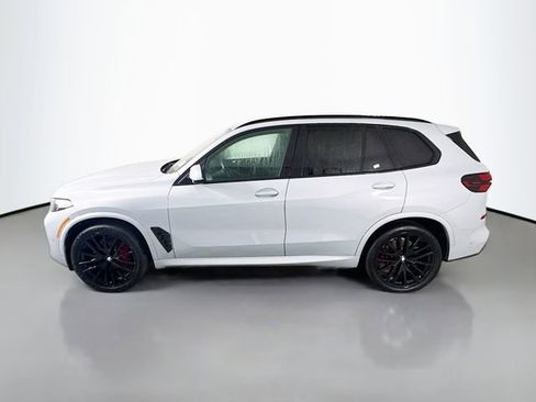 Used 2024 BMW X5 xDrive40i w/ M Sport Package image 4