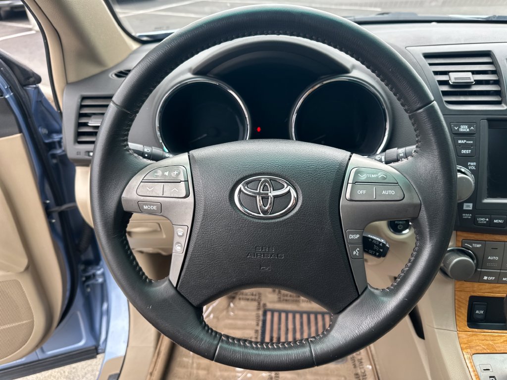 Used 2008 Toyota Highlander Limited AWD/4WD image 18