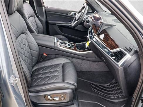 New 2026 BMW X5 xDrive50e w/ Executive Package AWD/4WD image 24
