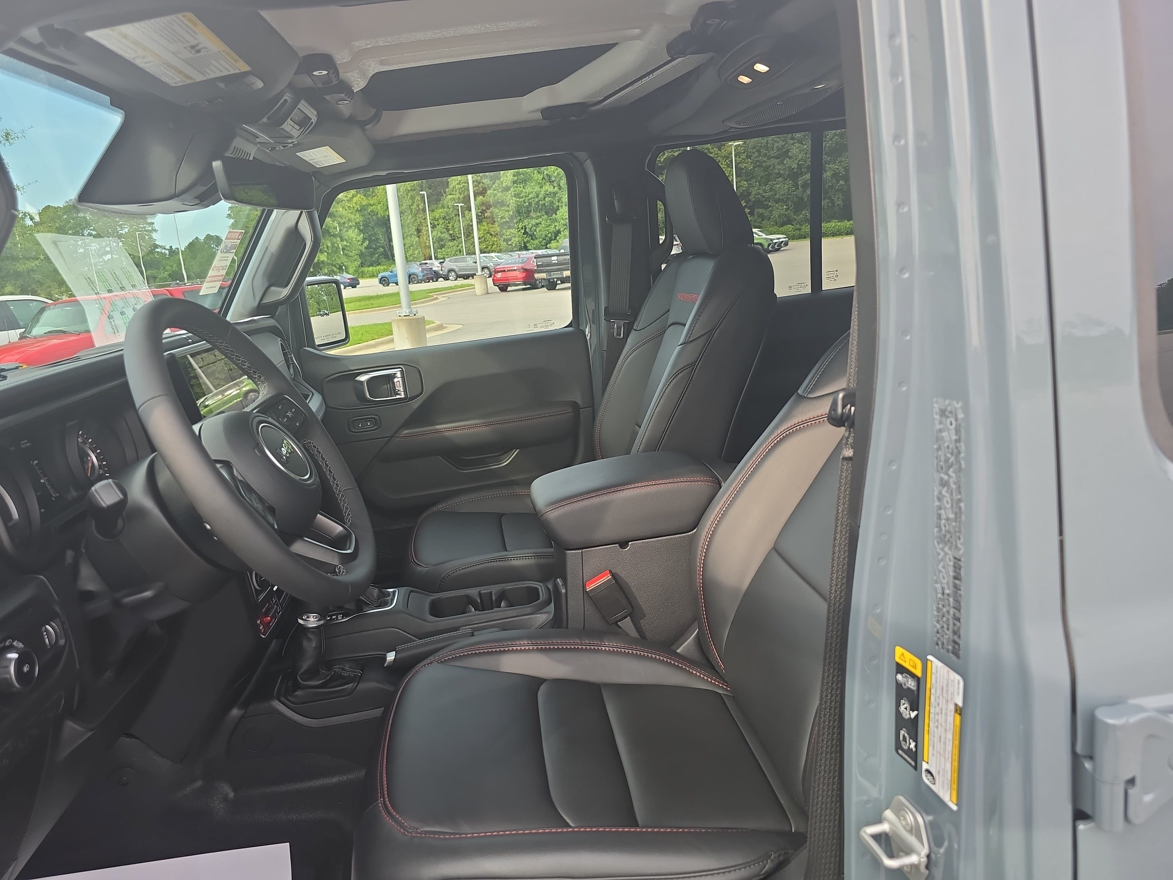 Used 2026 Jeep Wrangler Unlimited Rubicon AWD/4WD image 14