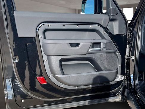 Certified 2025 Land Rover Defender 90 S image 18
