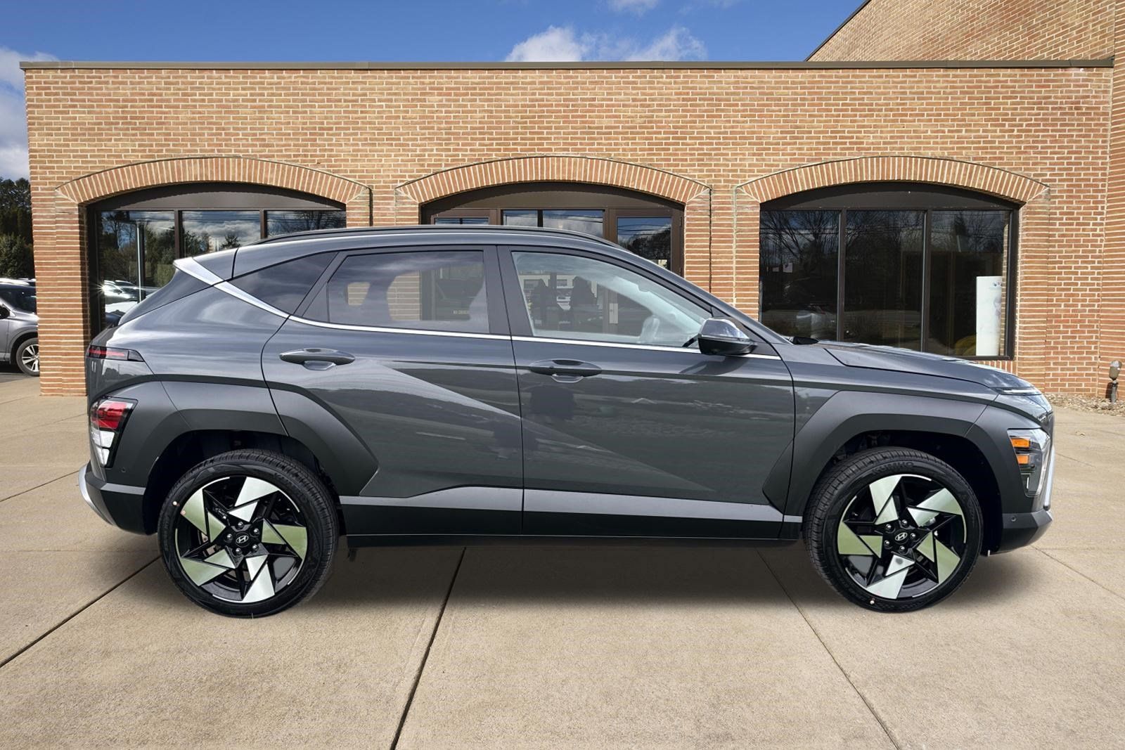 New 2027 Hyundai Kona Limited AWD/4WD image 2