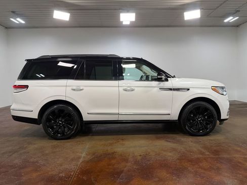 Used 2024 Lincoln Navigator Black Label AWD/4WD image 23