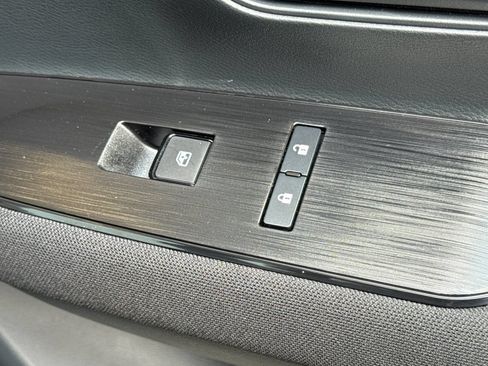Certified 2025 Nissan Kicks S AWD/4WD image 23