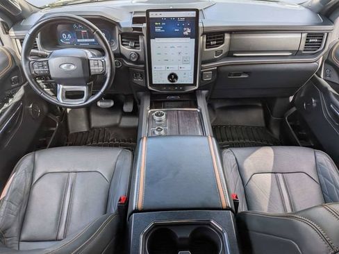 Used 2024 Ford Expedition Max Platinum AWD/4WD image 19