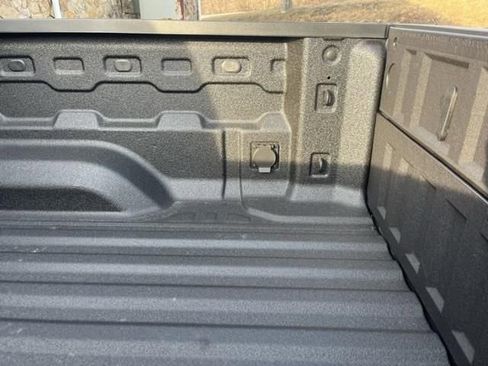 New 2025 Chevrolet Colorado Z71 w/ Midnight Edition image 22