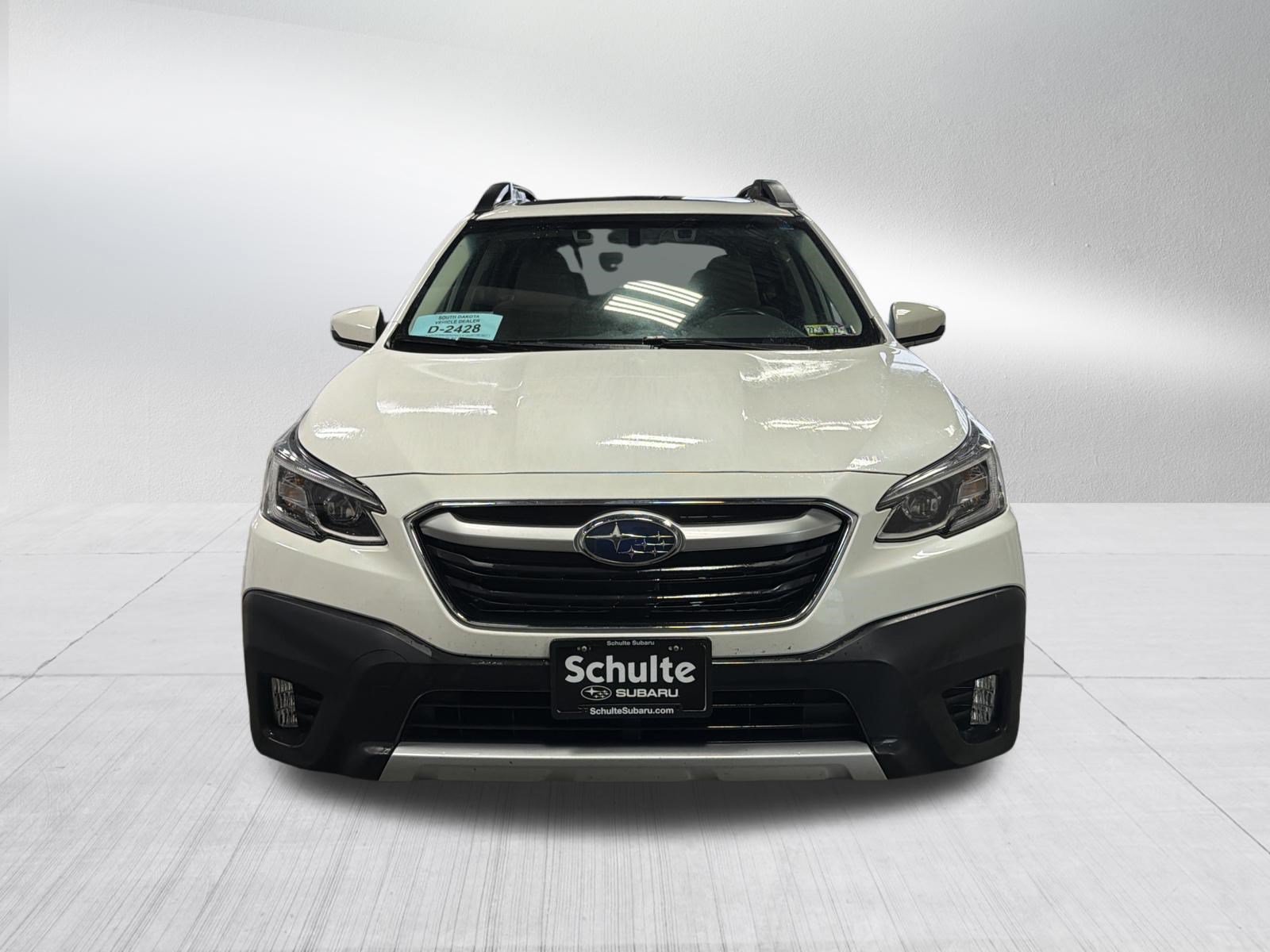 Certified 2022 Subaru Outback Limited AWD/4WD image 2