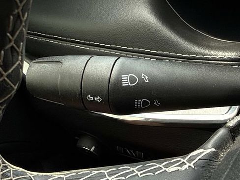 Used 2022 Jeep Compass High Altitude AWD/4WD image 17