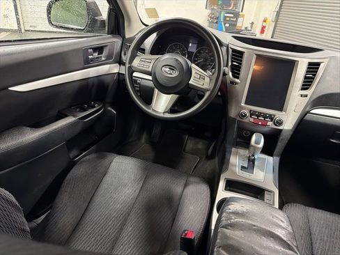 Used 2011 Subaru Outback 2.5i image 21