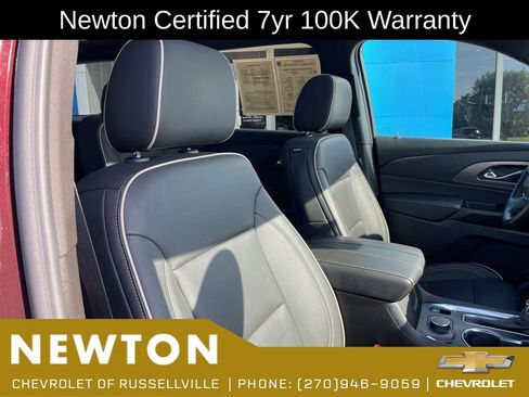 Used 2023 Chevrolet Traverse Premier AWD/4WD image 29