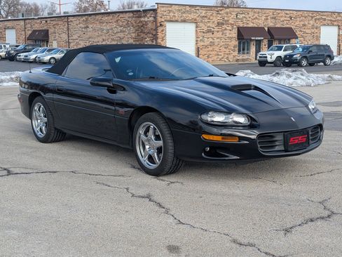 Used 2001 Chevrolet Camaro Z28 w/ SS Performance/Appearance Pkg image 15