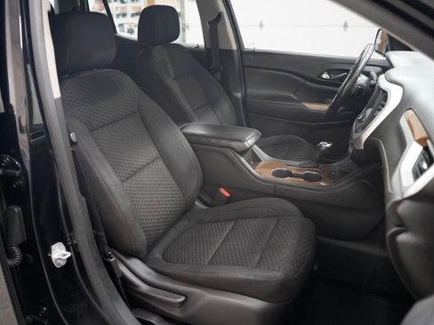 Used 2017 GMC Acadia SLE FWD image 25