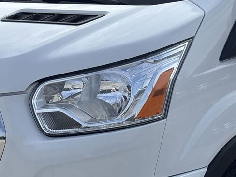 Used 2022 Ford Transit 350 XLT image 6