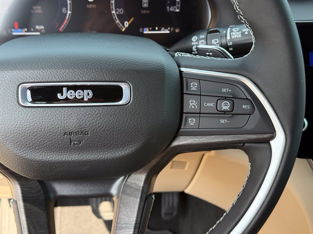 New 2027 Jeep Grand Cherokee Limited AWD/4WD image 15
