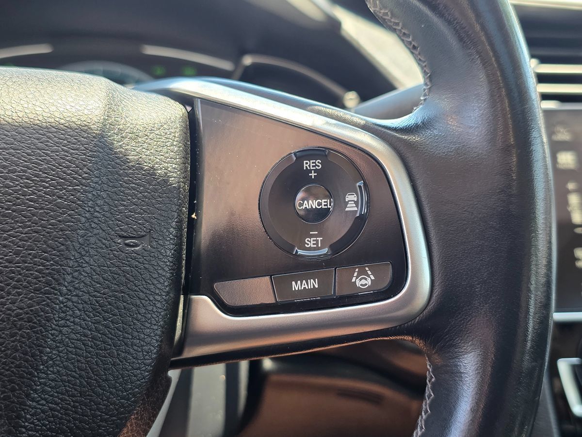 Used 2018 Honda Civic Touring image 32