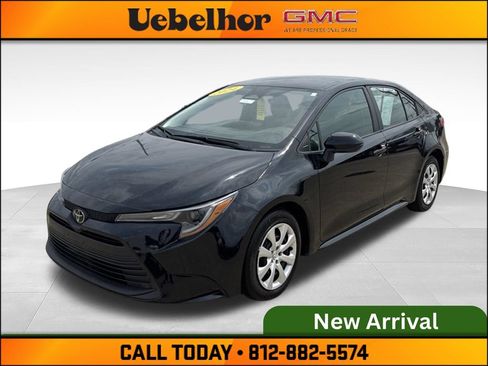 Used 2024 Toyota Corolla LE FWD image 1