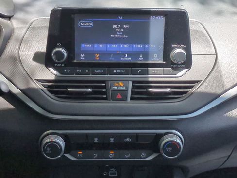 Used 2021 Nissan Altima 2.5 S FWD image 27