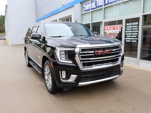 Used 2021 GMC Yukon XL SLT w/ SLT Premium Package AWD/4WD image 2
