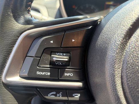 Used 2019 Subaru Crosstrek 2.0i Premium AWD/4WD image 16