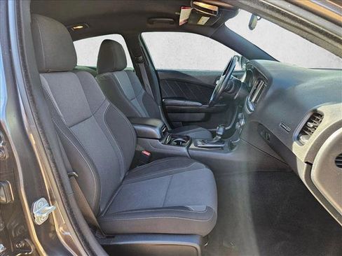 Used 2022 Dodge Charger SXT w/ Blacktop Package image 20