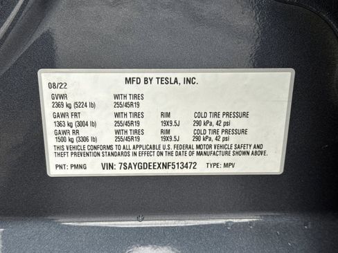 Used 2022 Tesla Model Y Long Range image 24