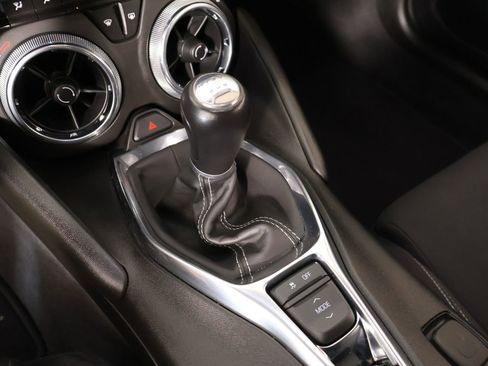 Used 2022 Chevrolet Camaro LT w/ RS Package image 7