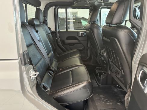 Used 2021 Jeep Gladiator Mojave w/ Dual Top Group AWD/4WD image 13